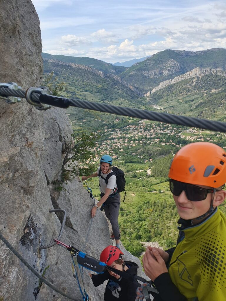 Stage Via Ferrata - club escalade bauju - bauges
