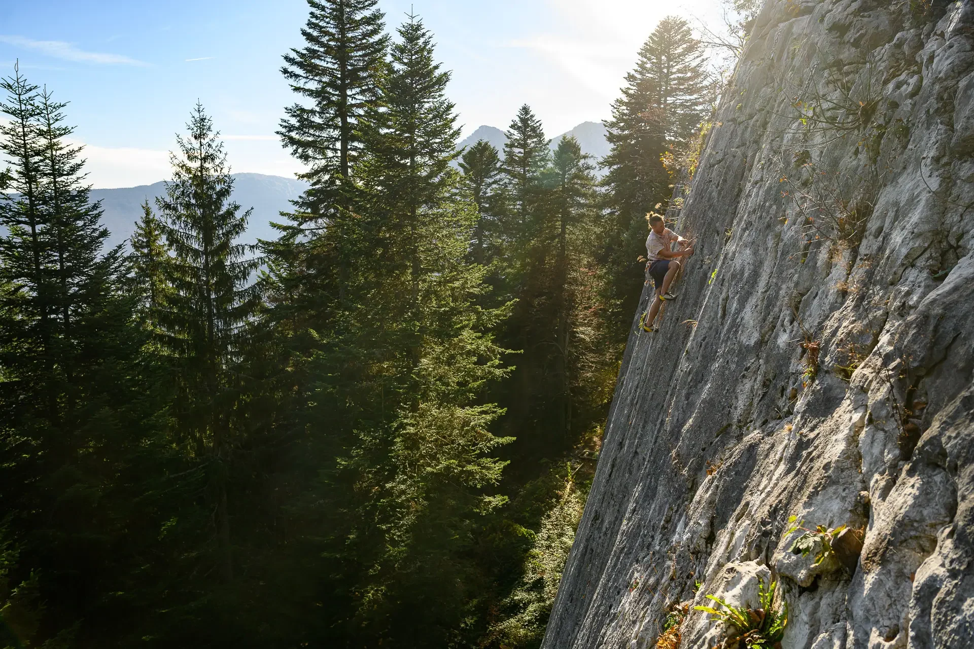 Site d'escalade du club Bauju dans le Massif des Bauges, Le Châtelard